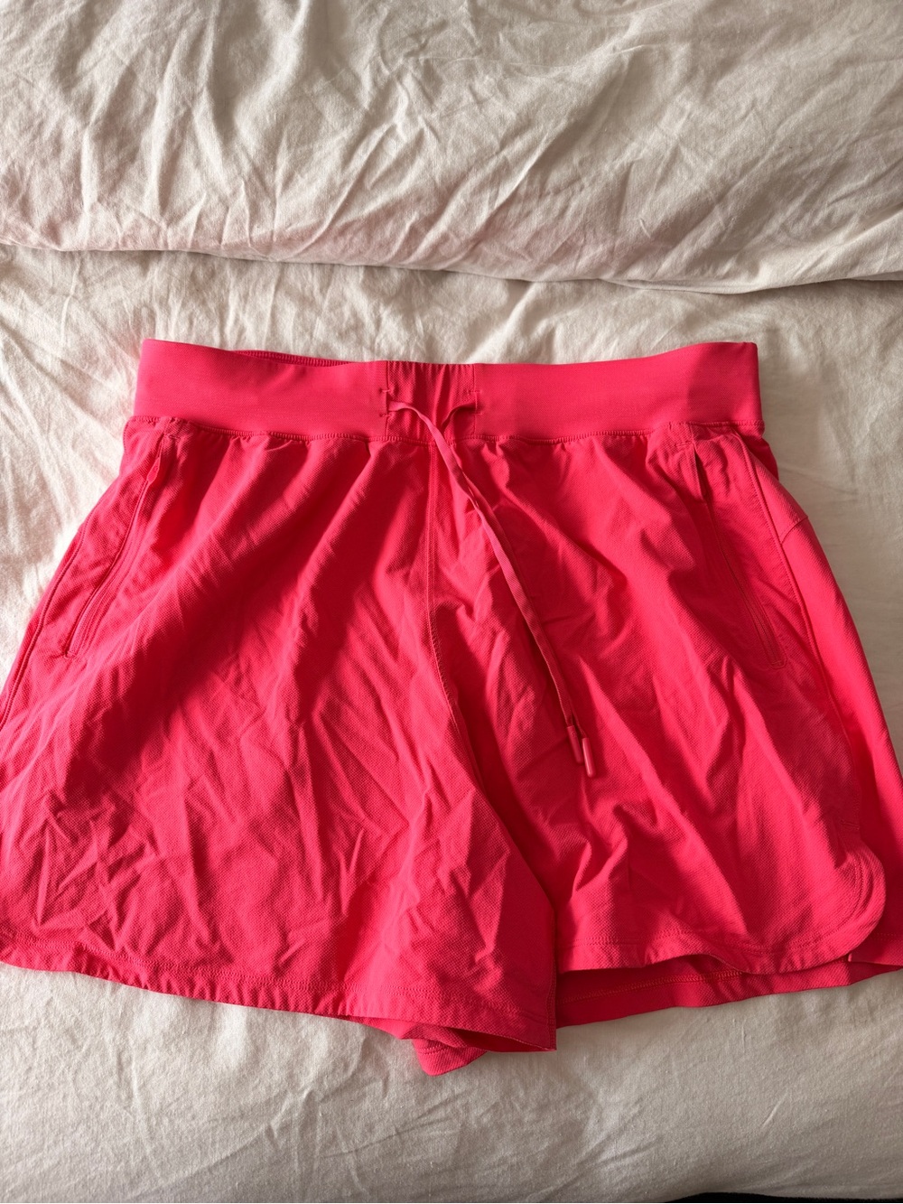 Lululemon license to Train HR short 4” - Picture 3 of 5